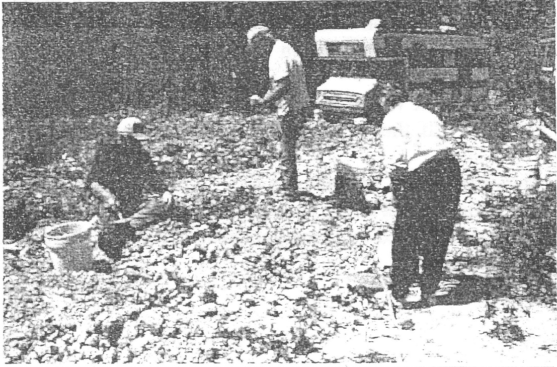 mozarkite open pit mine Lincoln Sedalia