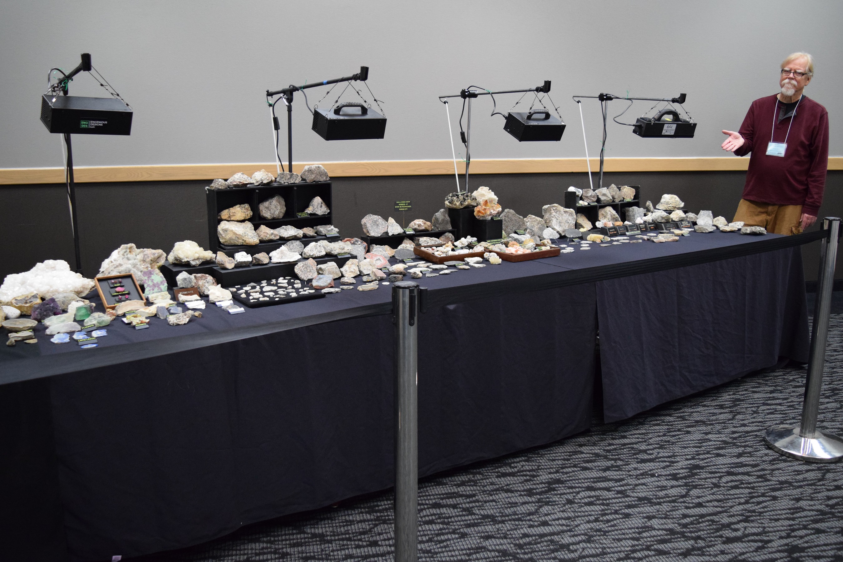 fluorescent display with Dan